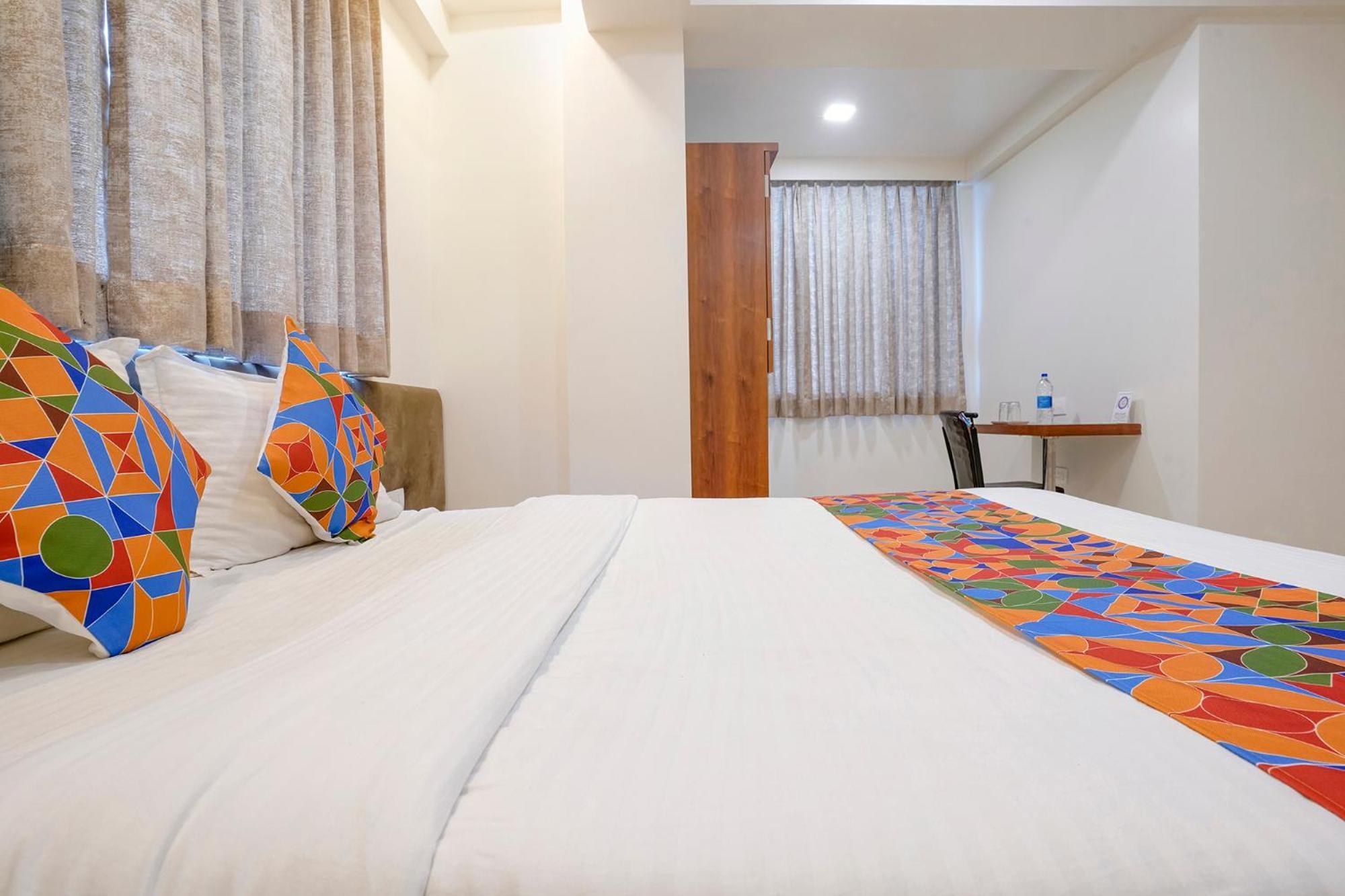 Fabhotel The Mint มุมไบ ภายนอก รูปภาพ